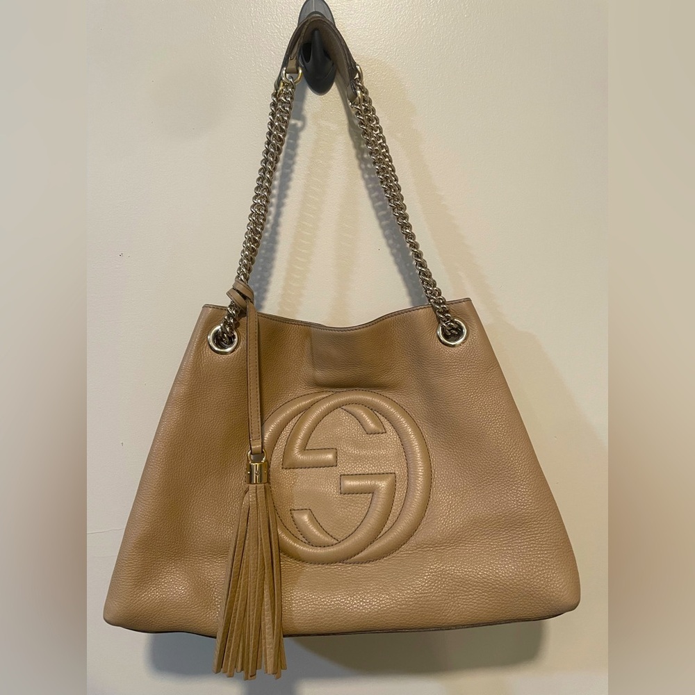 SOLD—— Gucci interlocking GG soho leather tote bag with gold hardware